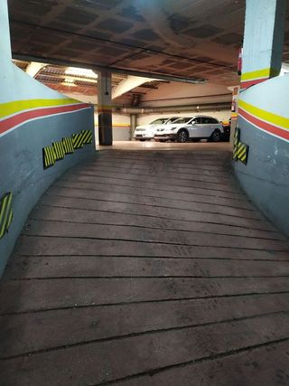 Garaje en venta en Vallparadís en Terrassa