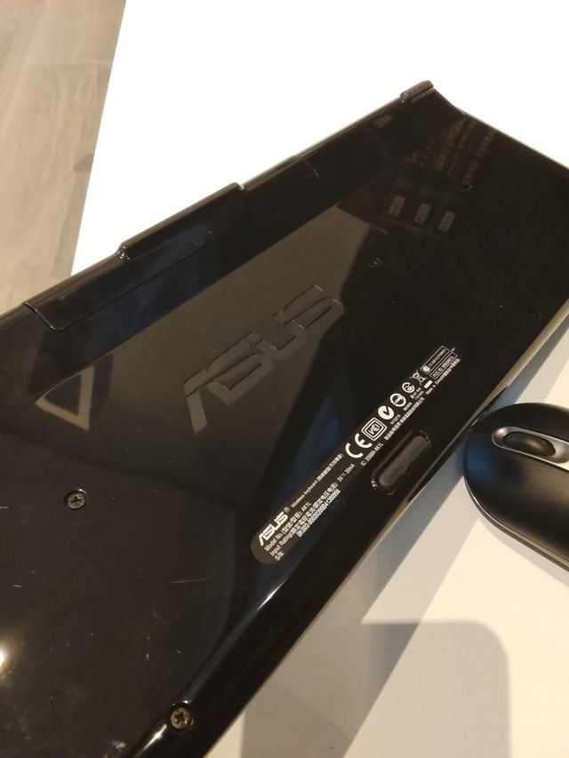 Teclado y ratón inalámbrico Asus