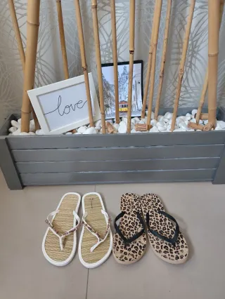 Lote 2 pares chanclas 38/39