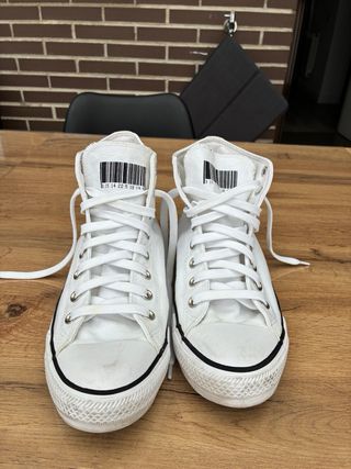 Converse Blancas y Negras Talla 44