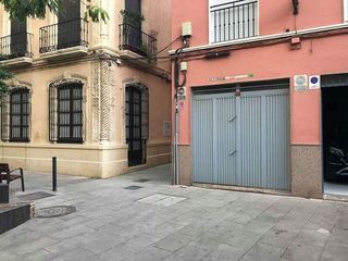 Garaje en venta en Centro en Almería
