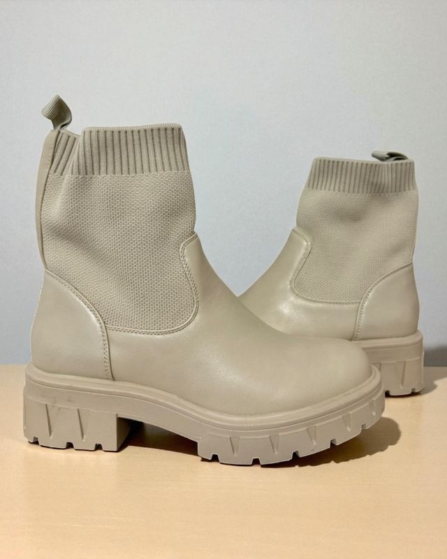 Botines Beige