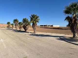 Terreno en venta en Renfe - Bulevar 1º y 2º Fase en Jaén