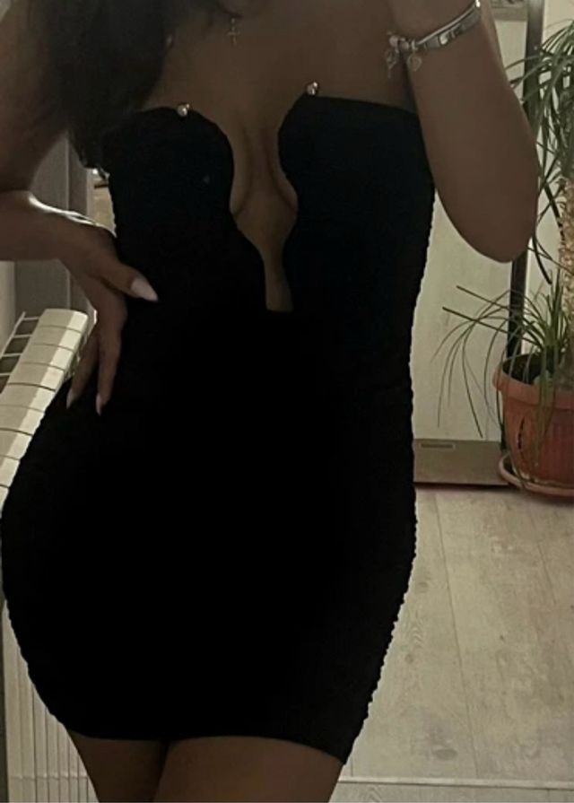 Vestido ASOS Negro Escote Atrevido