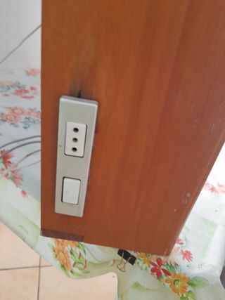 Specchiera - mobile con illuminazione e presa funz