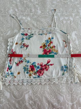 Top tirantes flores blanco