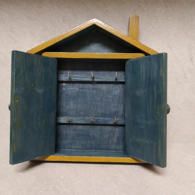 Casita de madera para llaves
