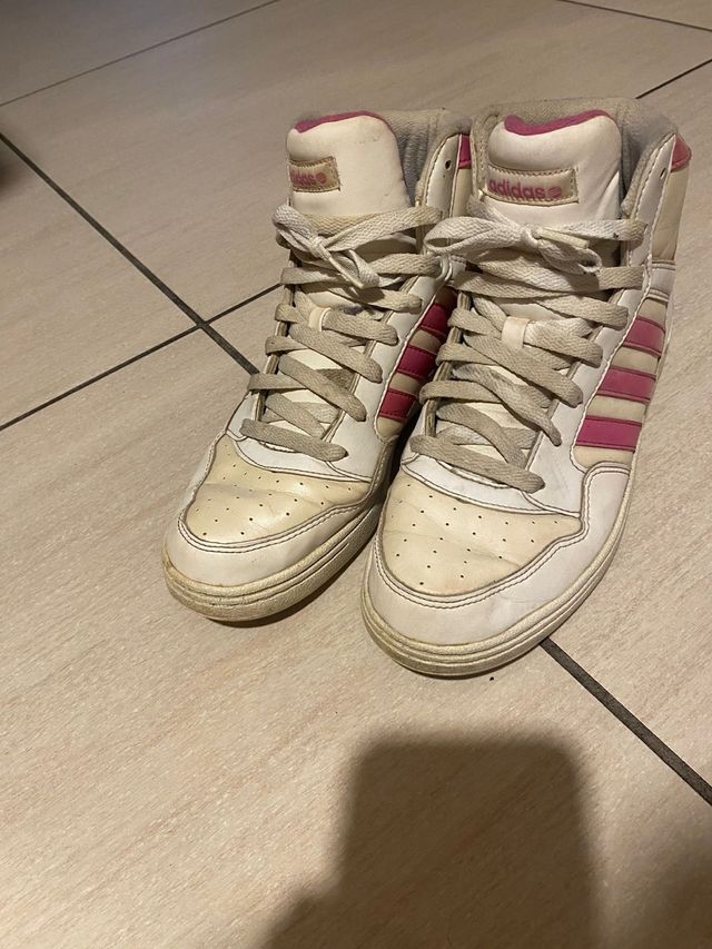 Scarpe Adidas alte bianche e rosa