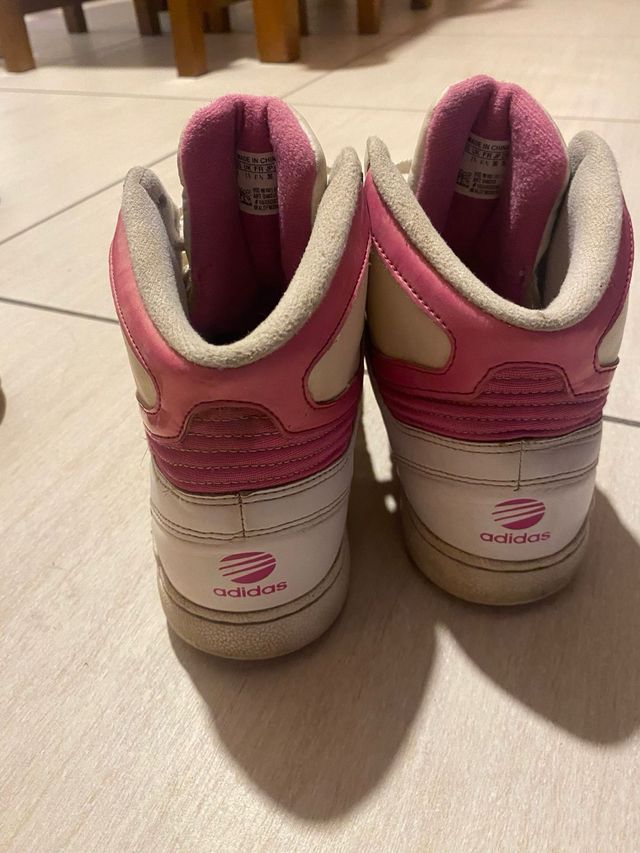 Scarpe Adidas alte bianche e rosa