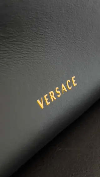 Bolso Versace Virtus Negro Dorado Nuevo
