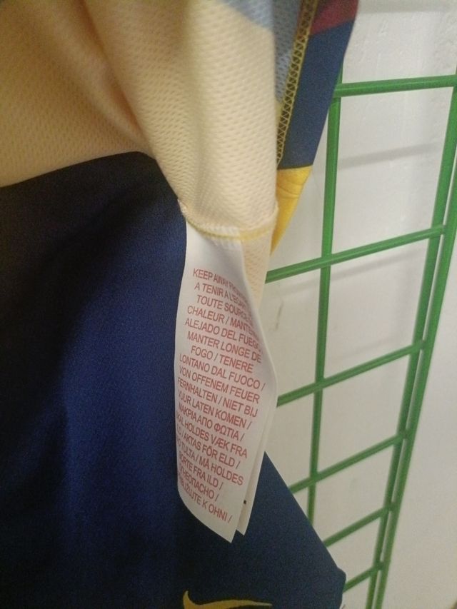 Traje FC Barcelona Niño Talla M (110-116cm)