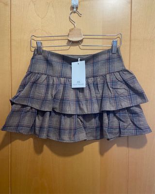 Mini falda cuadros volantes