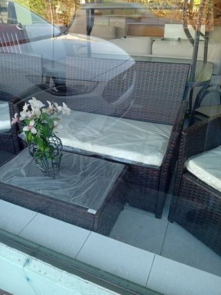 Juego Rattan Exterior Mesa y Sofá