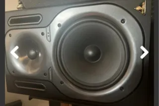 Monitor Behringer Izquierdo Truth A2031 (Unidad)
