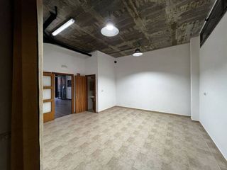 Local comercial en venta en Centelles