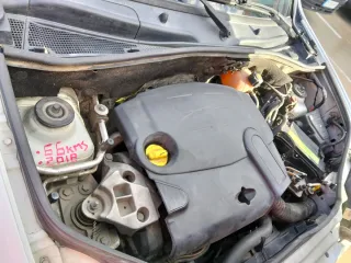 Nissan Kubistar 2003