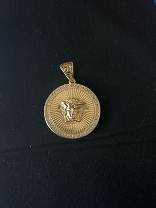 Colgante Medusa Oro Laminado 18k Acero Bañado