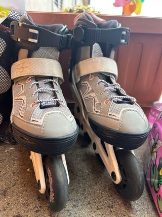 Pattini Oxelo bambina 29/32 + Protezioni