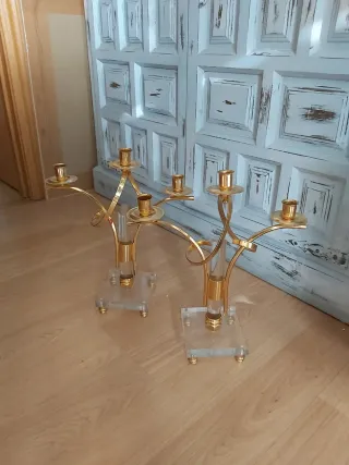 Candelabros dorados