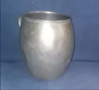 Olla vintage de aluminio