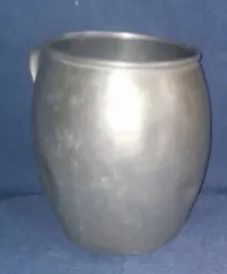 Olla vintage de aluminio