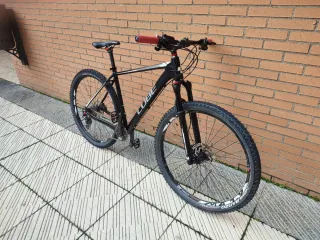 Bicicleta Montaña CUBE LTD RACE