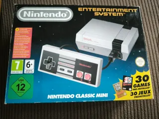Nintendo NES Classic Mini + Mando Extra
