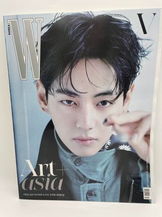Revista W Korea BTS V Septiembre 2025