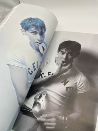 Revista W Korea BTS V Septiembre 2025