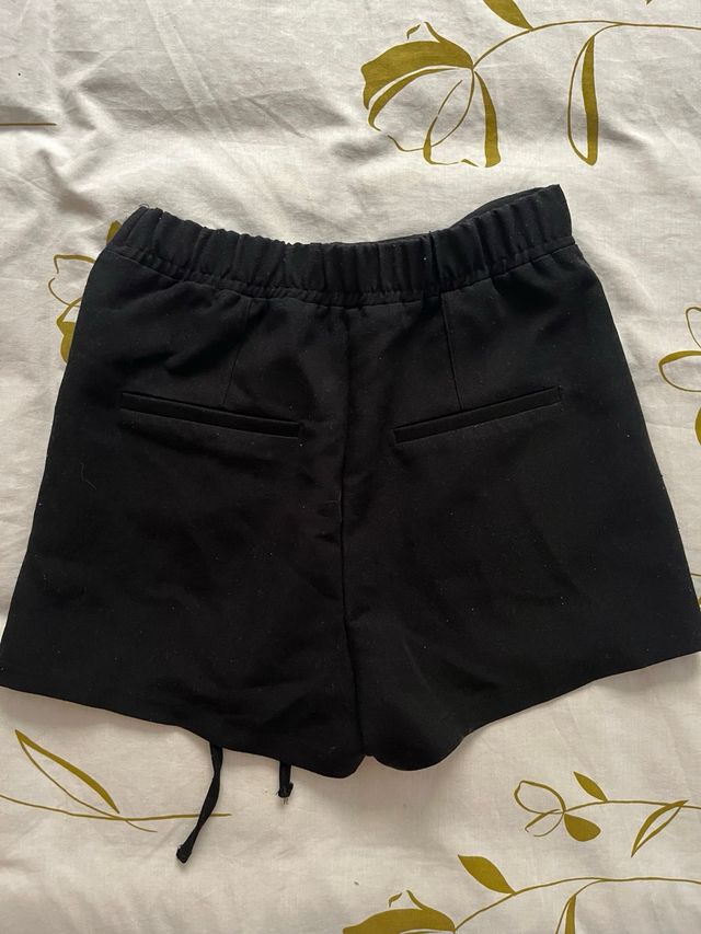 Falda pantalón negra Bershka