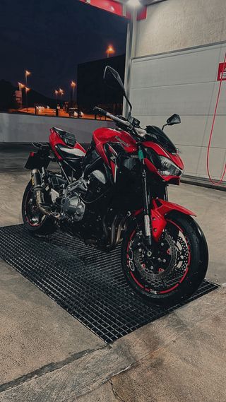Kawasaki Z900 2019 Roja y negra