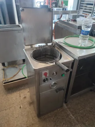 FREIDORA EN BASE AL AGUA 12 L