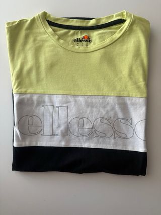 Camiseta Ellesse Negra y Amarilla