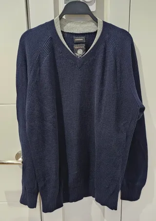 Jersey Diesel cuello pico azul