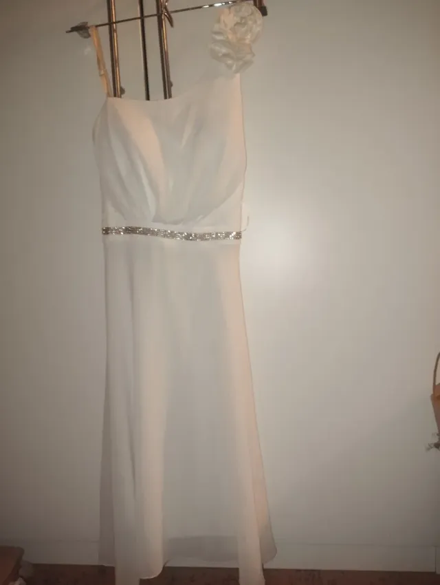 Abito elegante bianco