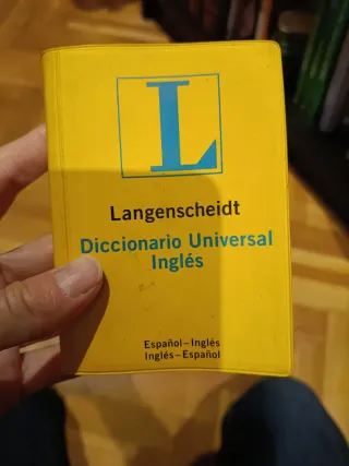 Diccionario Universal inglés/español muy pequeñito