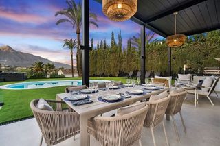 Chalet en alquiler en Los Naranjos - Las Brisas en Marbella