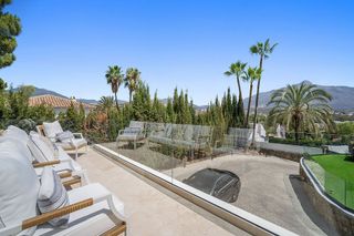 Chalet en alquiler en Los Naranjos - Las Brisas en Marbella