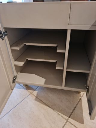 Mesa auxiliar metálica oficina beige