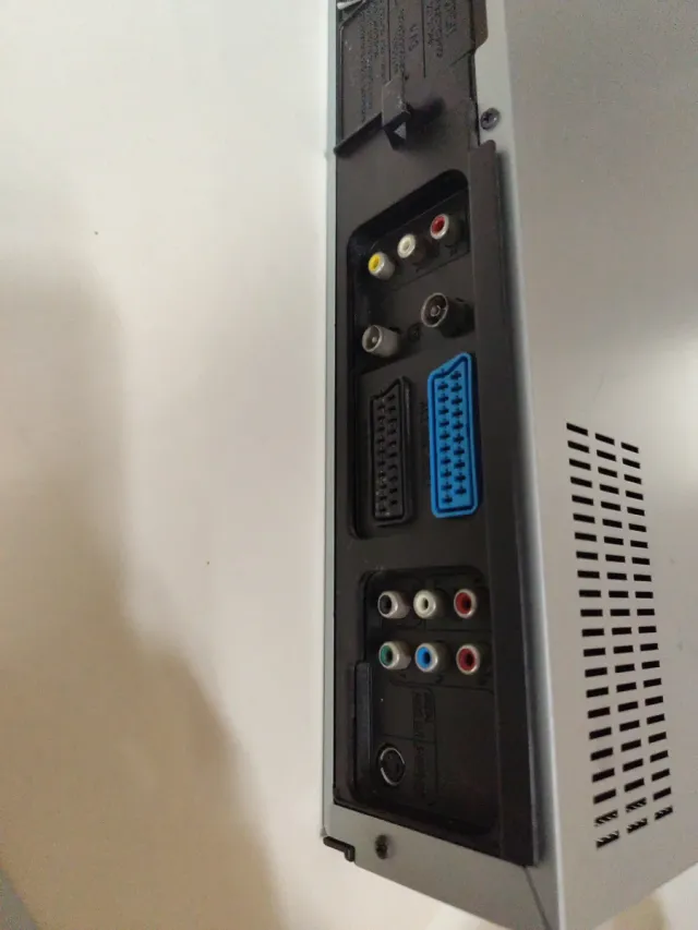 Samsung Lettore VHS DVD CD Combo