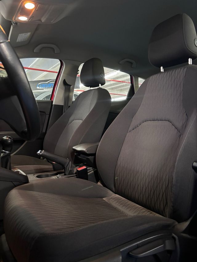 SEAT LEON Style 2014 83.000km Etiqueta C