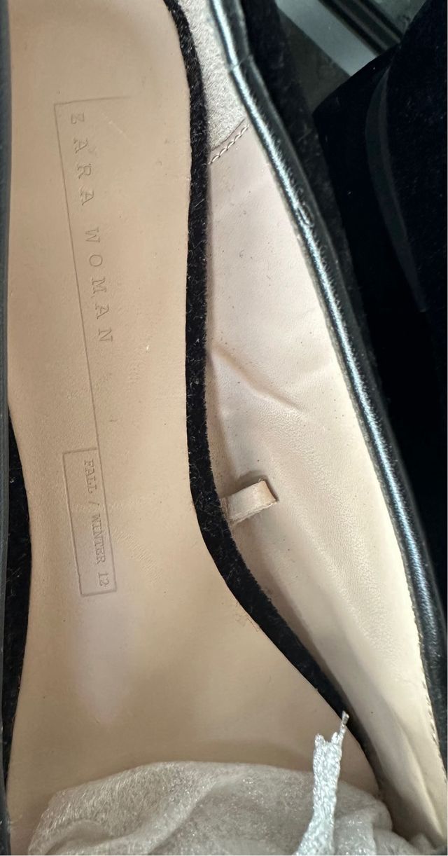 Mocasines Zara Terciopelo Bordado Dorado