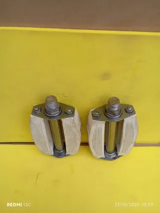 Pedales  clásicos de bicicleta