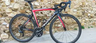 Pinarello F8 Negra y Roja