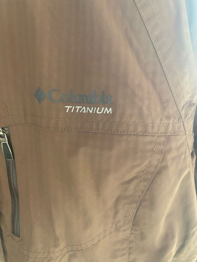 Chaqueta Columbia Montaña Marrón
