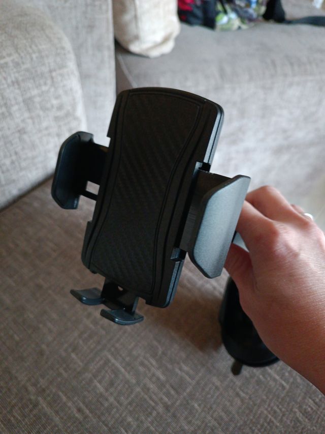 Supporto telefono auto