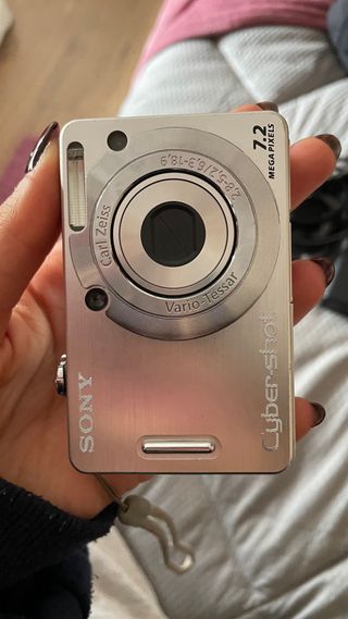 Cámara Sony Cyber-shot 7.2 MP