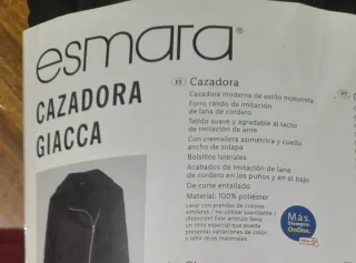 Cazadora negra tipo motorista