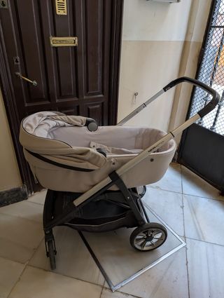 Capazo y Silla Bebé Inglesina Aptica