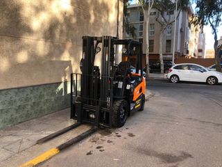 Carretilla elevadora Doosan en alquiler